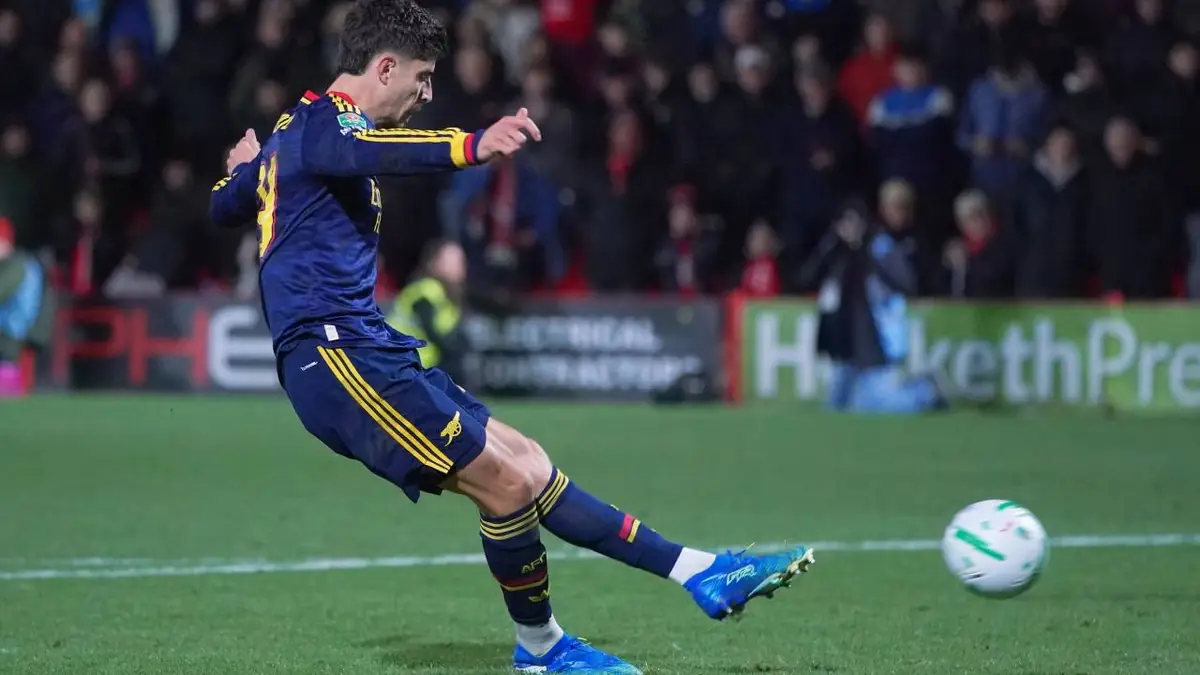 Arsenal knocked out of English Cup by fourth-tier Fleetwood Town
