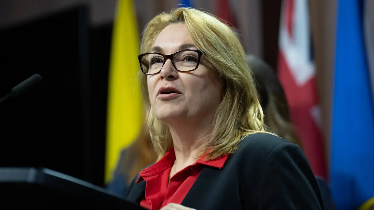 Bill C-39 impedes right to strike, unions say