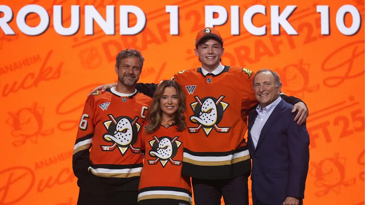 Ducks call up Roger McQueen for possible NHL debut