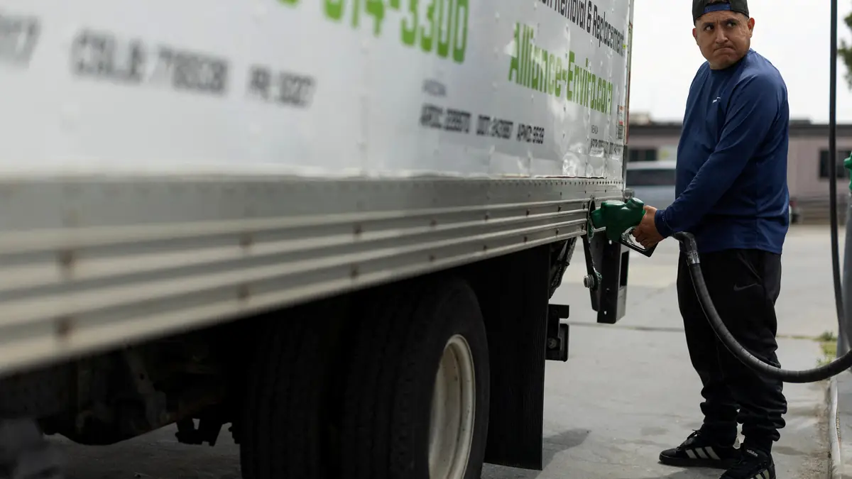 White House weighs allowing broader sale of red-dyed diesel to relieve prices